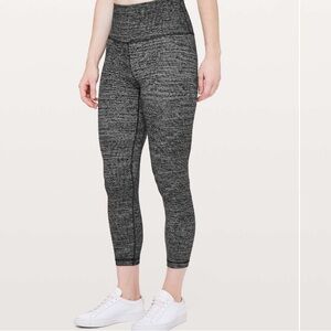 GUC Lululemon Align ll Pant 25” Black and White Size 4 Leggings